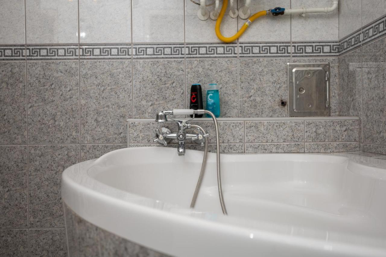 Emerald Suite With Free Parking Budapest Kültér fotó