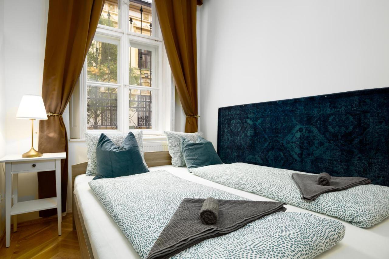 Emerald Suite With Free Parking Budapest Kültér fotó