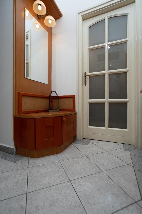 Emerald Suite With Free Parking Budapest Kültér fotó